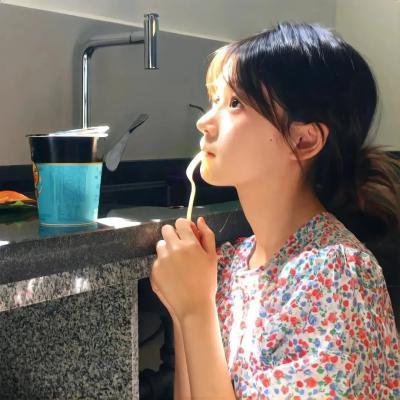 完蛋我被帅哥包围了